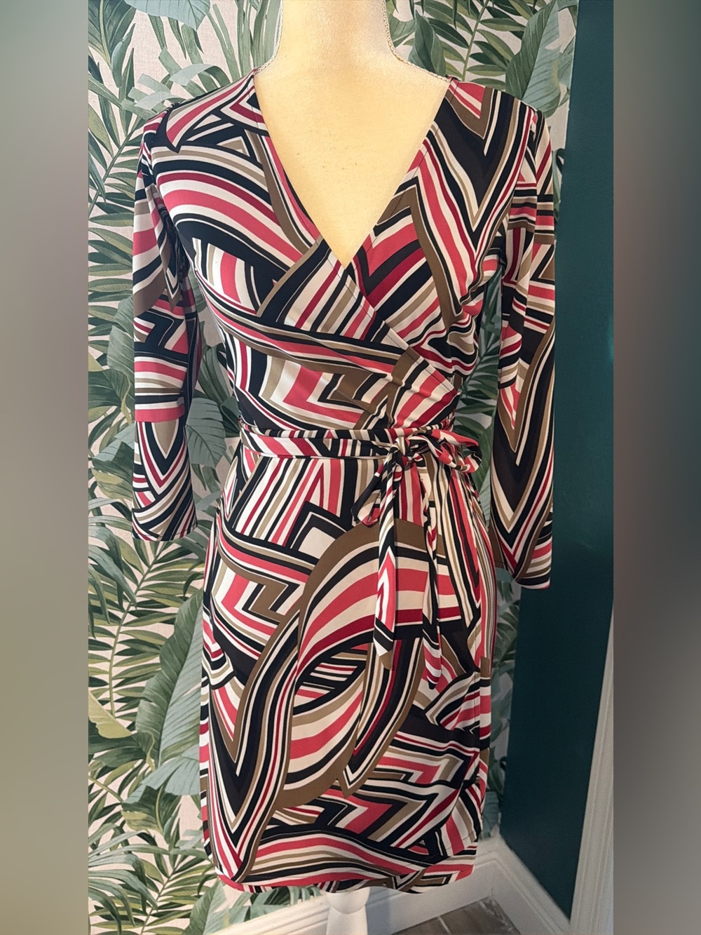 Ann Taylor LOFT Geometric Wrap Dress in Pink, Black & Brown 0